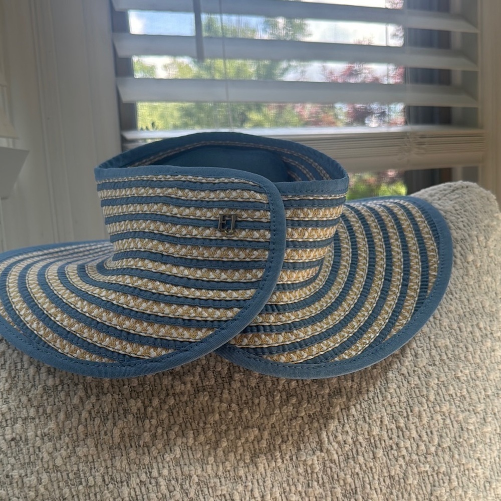 Eric Javits Brooke Blue Cream Mix Wide Brim Packable Visor Hat - Picture 3 of 8